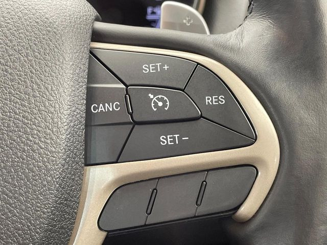 ���I�[�g�N���[�Y�R���g���[��:�������H�⎩���Ԑ�p���H���ɂāA�葬���q���\�ƂȂ�֗��ȋ@�\�ł��B�������ړ��̍ۂł����ɂ����֗��ɂ��g�����������܂���