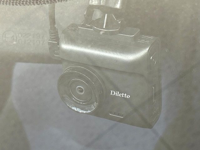 �y�h���C�u���R�[�_�[�z�h���C�u���R�[�_�[����!���s���͂������A������^�]�⎖�̂ɑ��������ہA�f���ŋL�^���A����̃��X�N�ɔ����܂��B���L�^�pSD�J�[�h�͂��q�l�����g�ł��������������K�v������܂��B