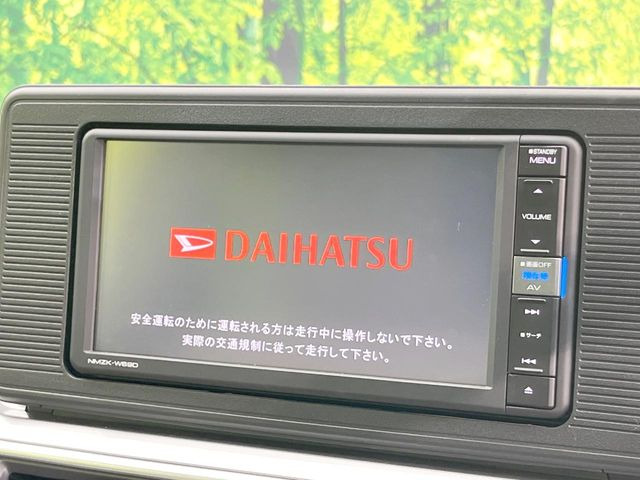 �y�����i�r�z�l�C�̏����i�r�𑕔����Ă���܂��B�i�r�̎g���₷���͂������A�I�[�f�B�I�@�\���[��!�L�����v�◷�s�͂������A�ʋ΂┃�����ȂǕ��i�̃h���C�u���y�����Ȃ�͂���