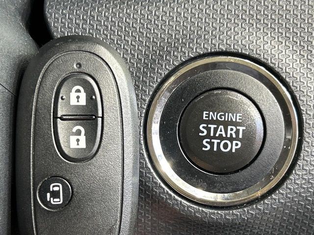 �y�L�[���X�X�^�[�g�V�X�e���z�J�o����|�P�b�g�ɓ��ꂽ�܂܂ł��h�A�̎{���E�������\�ȃX�}�[�g�L�[�𑕔��B�G���W���̃I���E�I�t�����J�M�����o���K�v����������Ƃ��Ă��֗��ł���