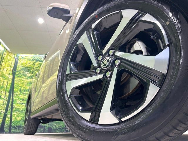 �y����17�C���`�A���~�z�C�[���z�O�ςɃ}�b�`���������A���~�z�C�[���𑕒����Ă���܂��B�e��ЊO�A���~�z�C�[����A�X�^�b�h���X�^�C�����戵�����Ă���܂��B���񂲑��k����������