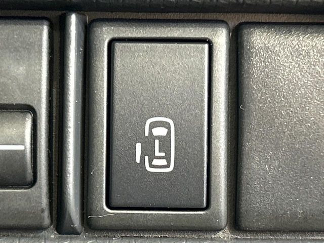 �y�p���[�X���C�h�h�A�z�X�}�[�g�L�[��^�]�Ȃ̃X�C�b�`�ŃX���C�h�h�A�̊J���\���d��������͂����ăh�A���J����K�v�������A���������q�l�ł��A�d���ו��������Ă��鎞�����N�ɊJ���߂ł��܂���