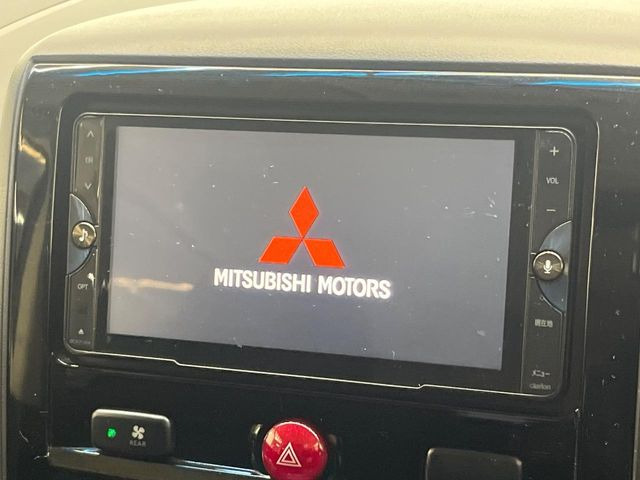 �y�����i�r�z�l�C�̏����i�r�𑕔����Ă���܂��B�i�r�̎g���₷���͂������A�I�[�f�B�I�@�\���[��!�L�����v�◷�s�͂������A�ʋ΂┃�����ȂǕ��i�̃h���C�u���y�����Ȃ�͂���