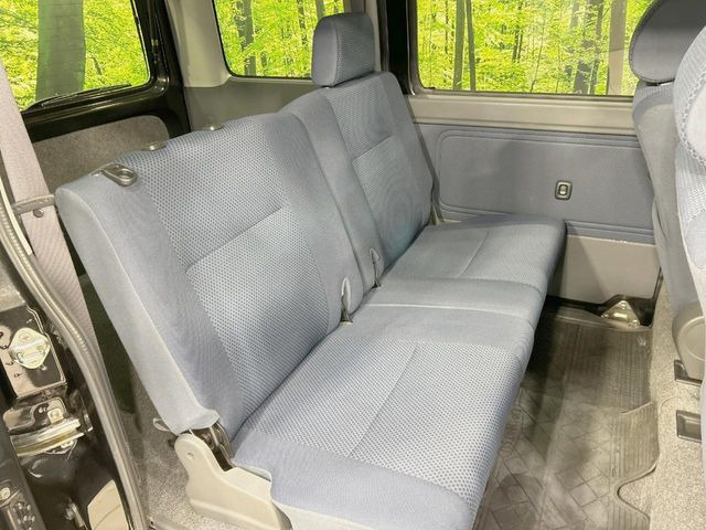 �L�X�Ƃ���2��ڃV�[�g�͋��Z���������A���S�n�����K!�F�B��Ƒ��Ƃ̂��o�����ɂ҂�����ł��B�x�r�[�V�[�g��`���C���h�V�[�g�g�p�������K�ɂ��߂�������������\���ȋ�Ԃ��m�ۂ��Ă��܂��B