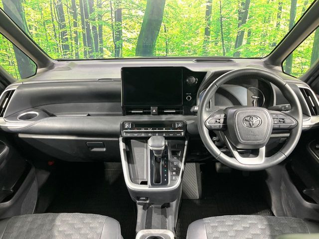 ヴォクシー1.8 ハイブリッド S-Z