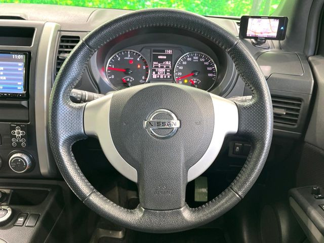 �y�����v�����X�e�A�����O�z�㎿�Ȋv���g�p���邱�ƂŁA��ɂ����������݂ƂĂ��^�]���₷���n���h���ł���