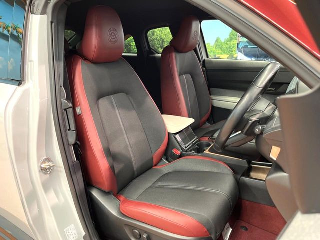 �y�n�[�t���U�[�V�[�g�z�������ƍ���S�n�𗼗������l�C�̃V�[�g���w�ʁE���ʂ̃t�@�u���b�N�f�ނ́A�ʋC���̗ǂ��⊊��ɂ����ɗD��Ă��܂��B�C���╞���ɍ��E���ꂸ���K�ɂ���肢�������܂��B