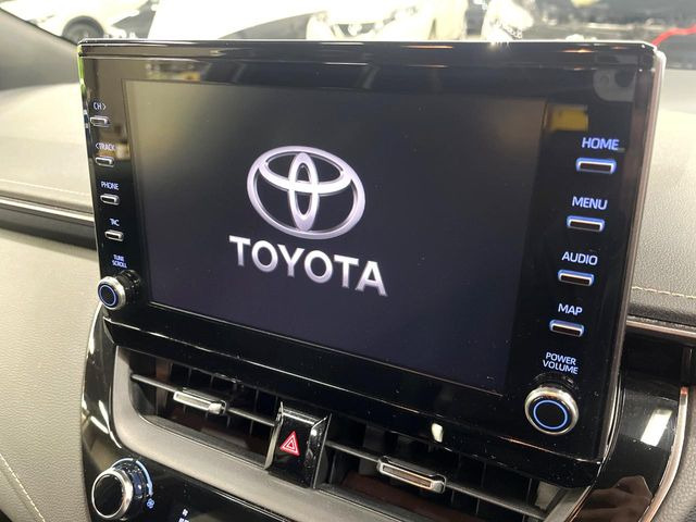 �y8�C���` �f�B�X�v���C�I�[�f�B�I�z���ʂ̃f�B�X�v���C��AppleCarPlay��AndroidAuto�����p�\�B�傫�ȉ�ʂŃX�}�z�i�r�A�v���������p���������܂���