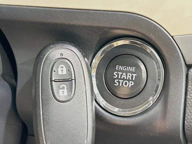 �y�L�[���X�X�^�[�g�V�X�e���z�J�o����|�P�b�g�ɓ��ꂽ�܂܂ł��h�A�̎{���E�������\�ȃX�}�[�g�L�[�𑕔��B�G���W���̃I���E�I�t�����J�M�����o���K�v����������Ƃ��Ă��֗��ł���