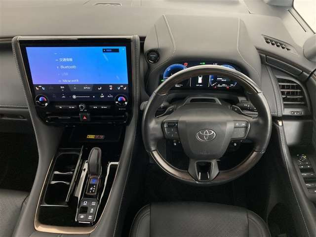 ヴェルファイアハイブリッド 2.5 Z プレミア E-Four 4WD