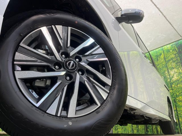 �y����16�C���`�A���~�z�C�[���z�O�ςɃ}�b�`���������A���~�z�C�[���𑕒����Ă���܂��B�e��ЊO�A���~�z�C�[����A�X�^�b�h���X�^�C�����戵�����Ă���܂��B���񂲑��k����������