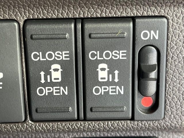 �y�����p���[�X���C�h�h�A�z�X�}�[�g�L�[��^�]�Ȃ̃X�C�b�`�Ō�ȗ����X���C�h�h�A�̊J���\���d��������͂����ăh�A���J����K�v�������A�����Ȃ��q�l�ł��ȒP�ɊJ���߂ł����K�ł���