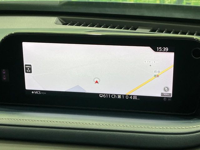 �y8.8�C���`�}�c�_�R�l�N�g�z�ԓ��̕��͋C�Ƀ}�b�`������^�f�B�X�v���C�B�X�}�z�ڑ��ł̃i�r�g�p��Bluetooth�Đ����A�l�X�ȋ@�\���y���߂܂��B�����I�ȃ_�C�������삪�\�ŁA�g��������ǍD�ł��B