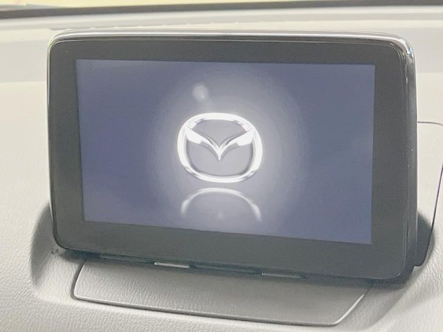 �y�����i�r�z�l�C�̏����i�r�𑕔����Ă���܂��B�i�r�̎g���₷���͂������A�I�[�f�B�I�@�\���[��!�L�����v�◷�s�͂������A�ʋ΂┃�����ȂǕ��i�̃h���C�u���y�����Ȃ�͂���