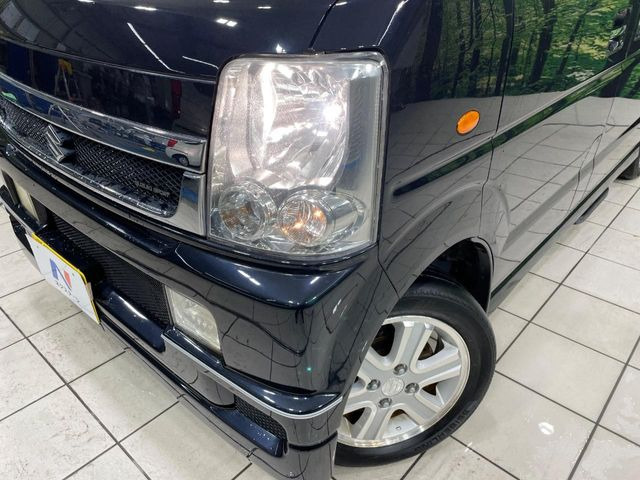 �yHID�w�b�h���C�g�z���ɖ��邭�O�����Ƃ炵�Ă����̂ŁA���V����Ԃ̑��s�������E�ǍD�ň��S���Ă���肢�������܂��B