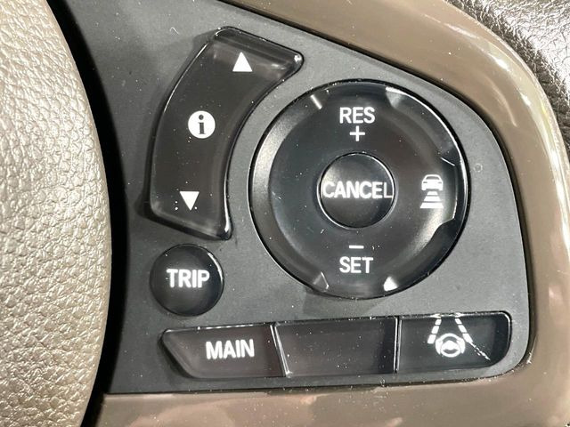 �y�A�_�v�e�B�u�N���[�Y�R���g���[���z�������H�ł̒��������s���y��!!�����ő��x��ۂN���[�Y�R���g���[�����A�Փˌy���V�X�e���ƘA�g���A�O���̎ԗ������m���ĎԊԂ�ۂ悤�ɑ��x���߂��Ă���܂�!!