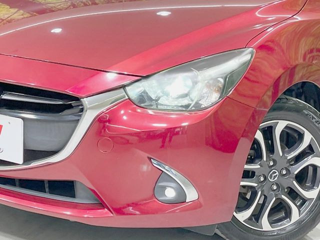 �yLED�w�b�h���C�g�z���V����ԑ��s�����ǍD�Ȏ��E���m�ۂ����S���ĉ^�]�ł��鍂�P�xLED�w�b�h���C�g�𑕔�!�_�����x�������A����d�͂��}�����Ă��܂��B