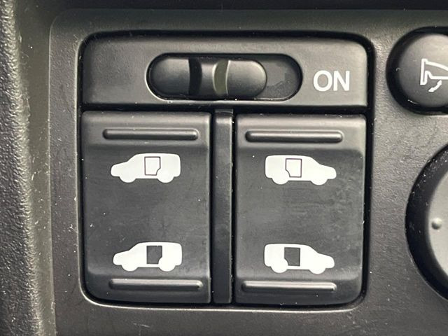 �y�����p���[�X���C�h�h�A�z�X�}�[�g�L�[��^�]�Ȃ̃X�C�b�`�Ō�ȗ����X���C�h�h�A�̊J���\���d��������͂����ăh�A���J����K�v�������A�����Ȃ��q�l�ł��ȒP�ɊJ���߂ł����K�ł���