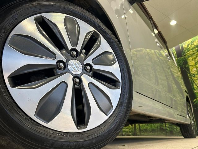 �y����15�C���`�A���~�z�C�[���z�O�ςɃ}�b�`���������A���~�z�C�[���𑕒����Ă���܂��B�e��ЊO�A���~�z�C�[����A�X�^�b�h���X�^�C�����戵�����Ă���܂��B���񂲑��k����������