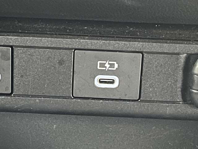 USB(Type-C)�[�d�\!