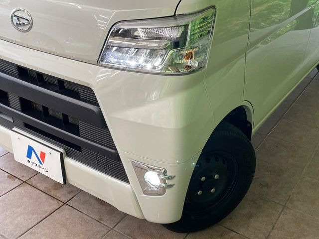 �yLED�w�b�h���C�g�z���V����ԑ��s�����ǍD�Ȏ��E���m�ۂ����S���ĉ^�]�ł��鍂�P�xLED�w�b�h���C�g�𑕔�!�_�����x�������A����d�͂��}�����Ă��܂��B