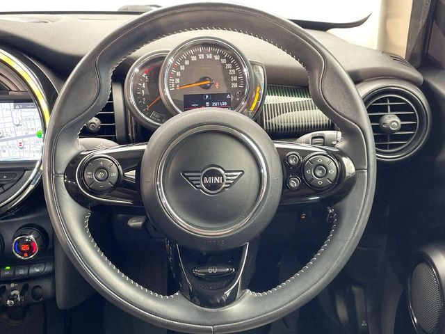 ���n���h�����̃X�������Ȃ��A���ꂢ�ȏ�Ԃ��ێ����Ă���܂��B�e�X�C�b�`���̓�����m�F�ς݂ł��B