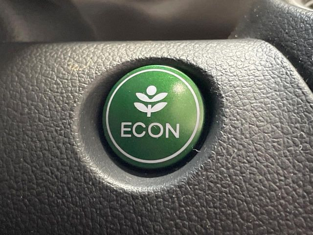 �y�A�C�h�����O�X�g�b�v�z�ԐM����a�؂Œ�Ԃ����ۂɃG���W�����~���A���ʂȔR���̏����}���܂��B�R��������ی�ɂȂ���@�\��G���W���̓u���[�L�𗣂��΍Ďn�����܂��B