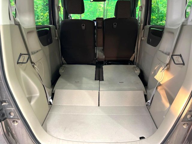 ���ڃV�[�g�͑O��X���C�h���\�ł��B���ɉ�����Α������L������������A�O�ɋl�߂�Α傫�ȃ��Q�b�W�X�y�[�X���m�ۂł��܂��B�V�[���ɉ����Ďg�������ł��邩��Ƃ��Ă��֗��ł���