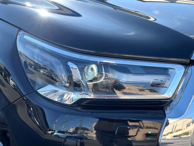 �yLED�w�b�h���C�g�z���V����ԑ��s�����ǍD�Ȏ��E���m�ۂ����S���ĉ^�]�ł��鍂�P�xLED�w�b�h���C�g�𑕔�!�_�����x�������A����d�͂��}�����Ă��܂��B