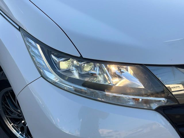 �yLED�w�b�h���C�g�z���V����ԑ��s�����ǍD�Ȏ��E���m�ۂ����S���ĉ^�]�ł��鍂�P�xLED�w�b�h���C�g�𑕔�!�_�����x�������A����d�͂��}�����Ă��܂��B