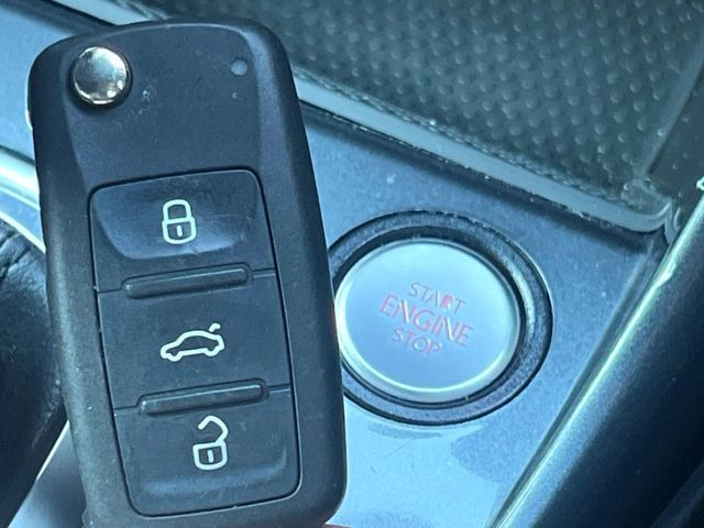 ���X�}�[�g�L�[:���������Ă��邾���ŁA�h�A���b�N��������G���W���X�^�[�g���\�ł��B�f�U�C�����X�^�C���b�V���Őg�ɒ����Ă��邾���ł������������ł��ˁB