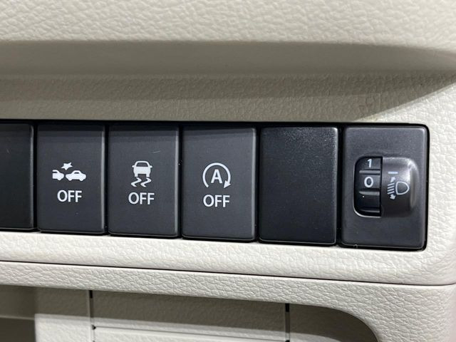 �y�A�C�h�����O�X�g�b�v�z�ԐM����a�؂Œ�Ԃ����ۂɃG���W�����~���A���ʂȔR���̏����}���܂��B�R��������ی�ɂȂ���@�\��G���W���̓u���[�L�𗣂��΍Ďn�����܂��B