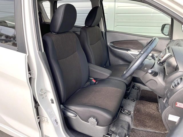 �^�]�Ȃ܂��ɂ͏\���ȃX�y�[�X������A�啿�ȕ��ł��������^�]���Ă�����������ł��B