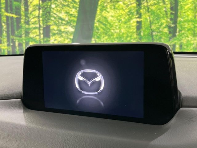 �y�}�c�_�R�l�N�g�i�r�z�ԓ��̕��͋C�Ƀ}�b�`������̌^�^�C�v�̃i�r�B�e����q�ݒ��Bluetooth�Đ����A�l�X�ȋ@�\���y���߂܂��B�����I�ȃ_�C�������삪�\�ŁA�g��������ǍD�ł��B