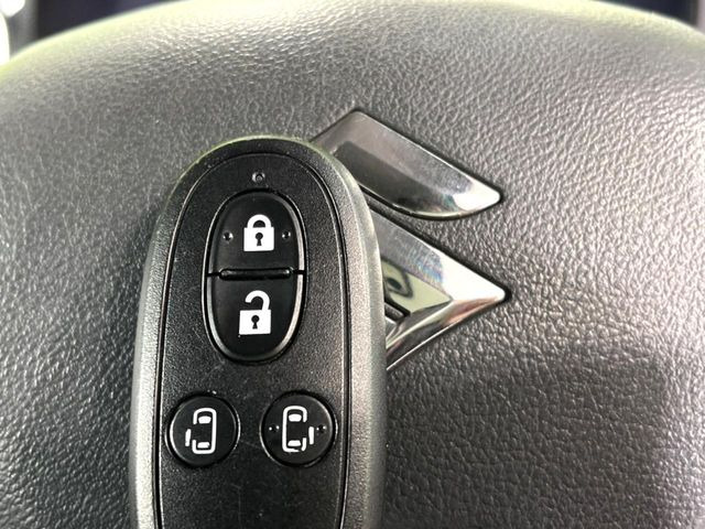 �y�L�[���X�X�^�[�g�V�X�e���z�J�o����|�P�b�g�ɓ��ꂽ�܂܂ł��h�A�̎{���E�������\�ȃX�}�[�g�L�[�𑕔��B�G���W���̃I���E�I�t�����J�M�����o���K�v����������Ƃ��Ă��֗��ł���