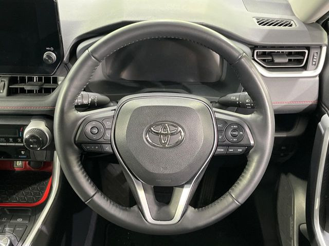 �y�����v�����X�e�A�����O�z�㎿�Ȋv���g�p���邱�ƂŁA��ɂ����������݂ƂĂ��^�]���₷���n���h���ł���