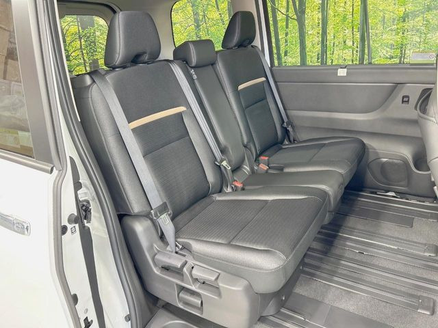 ���ڒ����̓E�H�[�N�X���[�ƂȂ��Ă���܂��B���ڂƎO��ڂ̈ړ�����~�肪�Ƃ��Ă��y�ɂȂ�̂ŁA���~��̍ۂ��X�g���X�������邱�Ƃ͂���܂����