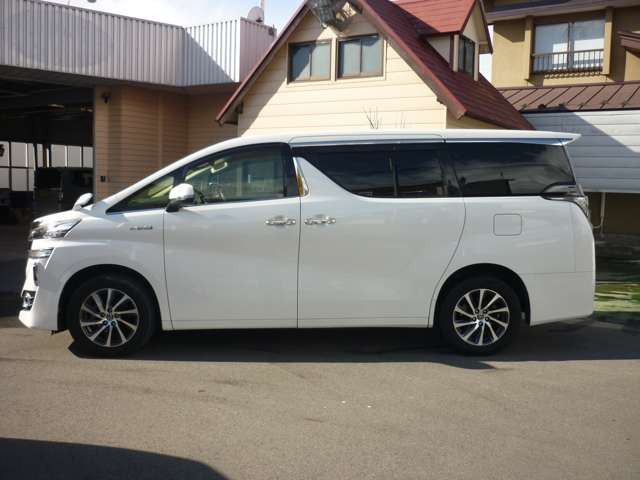 ヴェルファイアハイブリッド 2.5 X E-Four 4WD