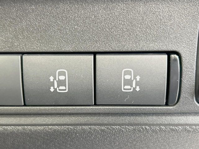 �y�����p���[�X���C�h�h�A�z�X�}�[�g�L�[��^�]�Ȃ̃X�C�b�`�Ō�ȗ����X���C�h�h�A�̊J���\���d��������͂����ăh�A���J����K�v�������A�����Ȃ��q�l�ł��ȒP�ɊJ���߂ł����K�ł���