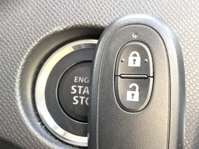 �y�L�[���X�X�^�[�g�V�X�e���z�J�o����|�P�b�g�ɓ��ꂽ�܂܂ł��h�A�̎{���E�������\�ȃX�}�[�g�L�[�𑕔��B�G���W���̃I���E�I�t�����J�M�����o���K�v����������Ƃ��Ă��֗��ł���