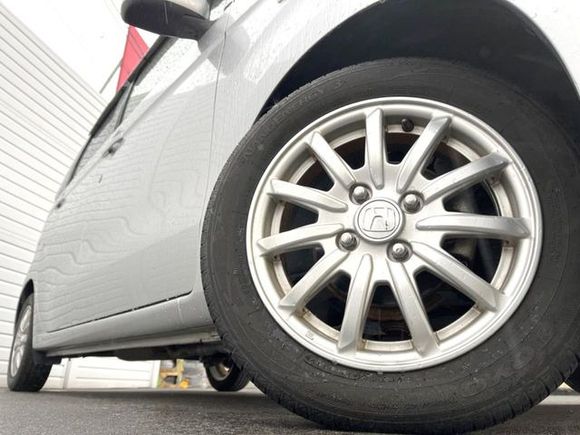 �y����14�C���`�A���~�z�C�[���z�O�ςɃ}�b�`���������A���~�z�C�[���𑕒����Ă���܂��B�e��ЊO�A���~�z�C�[����A�X�^�b�h���X�^�C�����戵�����Ă���܂��B���񂲑��k����������