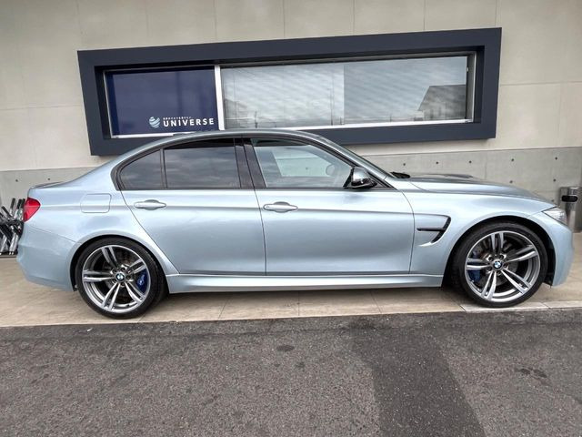 �������t�т̕ۏ؂̑��A���S�̍Œ�3�N�E���s�������ۏ�(�L��)�����p�ӁB�A���Ԃ����S���Ă��y���݂���������l�A�ۏؓ��e���[���͂������A�����_��&�I�C�������⃍�[�h�T�[�r�X���t�т��Ă���܂��B