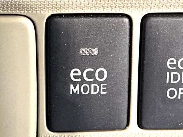 �y�A�C�h�����O�X�g�b�v�z�ԐM����a�؂Œ�Ԃ����ۂɃG���W�����~���A���ʂȔR���̏����}���܂��B�R��������ی�ɂȂ���@�\��G���W���̓u���[�L�𗣂��΍Ďn�����܂��B