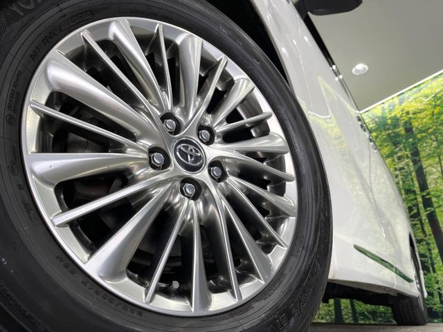 �y����17�C���`�A���~�z�C�[���z�O�ςɃ}�b�`���������A���~�z�C�[���𑕒����Ă���܂��B�e��ЊO�A���~�z�C�[����A�X�^�b�h���X�^�C�����戵�����Ă���܂��B���񂲑��k����������