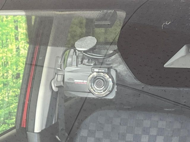 �y�h���C�u���R�[�_�[�z�h���C�u���R�[�_�[����!���s���͂������A������^�]�⎖�̂ɑ��������ہA�f���ŋL�^���A����̃��X�N�ɔ����܂��B���L�^�pSD�J�[�h�͂��q�l�����g�ł��������������K�v������܂��B