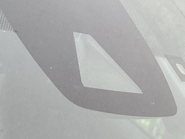 �y�g���^�Z�[�t�e�B�Z���X�z���s���ɑO���̎ԗ�����F�����A�Փ˂������Ȏ��͌x��ƃu���[�L�ŏՓˉ���Ɣ�Q�y�����A�V�X�g�B�����S�Ƀh���C�u�����y���݂��������܂��B