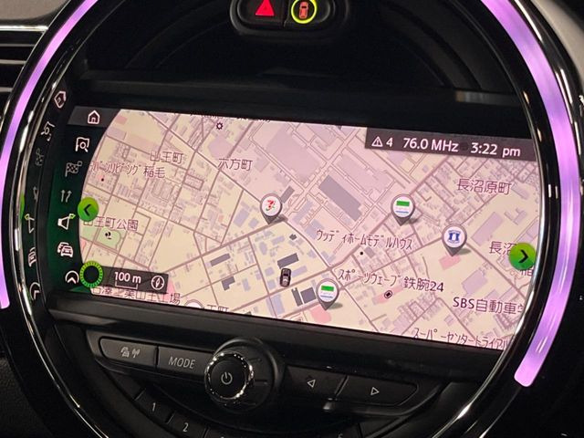 �������i�r:��̊��̂���i�r�́A����������ԓ������o���Ă���܂��B�I�[�f�B�I�@�\���[�����Ă���܂��̂ŁA�^�]�����y���߂܂���