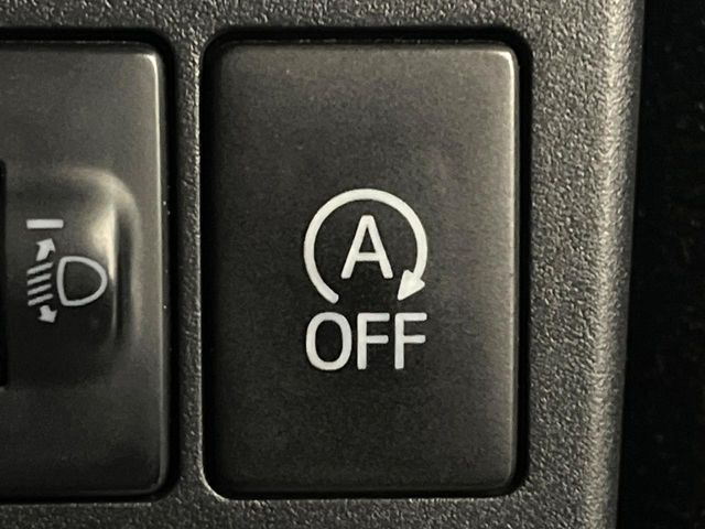 �y�A�C�h�����O�X�g�b�v�z�ԐM����a�؂Œ�Ԃ����ۂɃG���W�����~���A���ʂȔR���̏����}���܂��B�R��������ی�ɂȂ���@�\��G���W���̓u���[�L�𗣂��΍Ďn�����܂��B