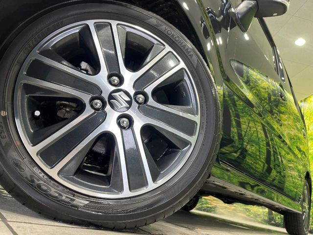 �y����15�C���`�A���~�z�C�[���z�O�ςɃ}�b�`���������A���~�z�C�[���𑕒����Ă���܂��B�e��ЊO�A���~�z�C�[����A�X�^�b�h���X�^�C�����戵�����Ă���܂��B���񂲑��k����������