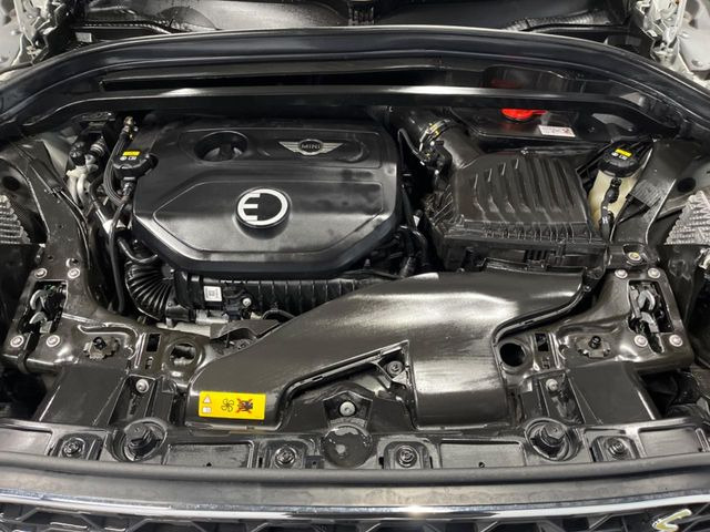 �����X�ł́A�e���[�J�[�̐�p�f�f�e�X�^�[�𓱓��B���Ǝ��i�����e�N�j�J���X�^�b�t���풓���Ă���܂��̂ŁA������̍ۂɂ����S���Ă����p���������܂��B